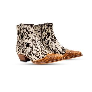 ROCKER WESTERN HAND-TOOLED BOOTIES